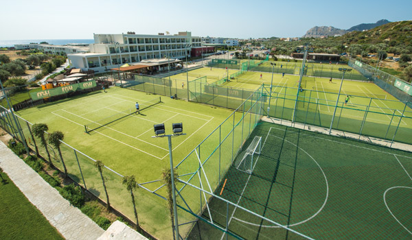 Tennis courts at Levante